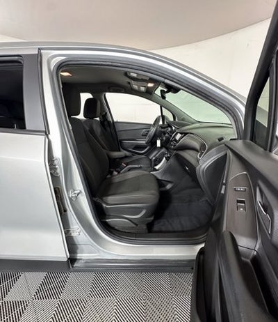 2022 Chevrolet Trax LS