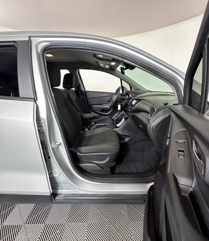 2022 Chevrolet Trax LS