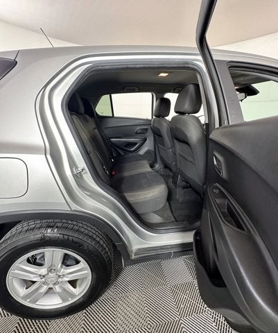 2022 Chevrolet Trax LS